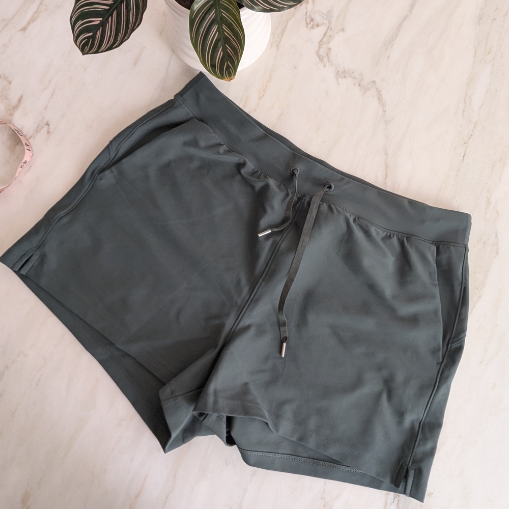 Old Navy Active Charcoal Shorts